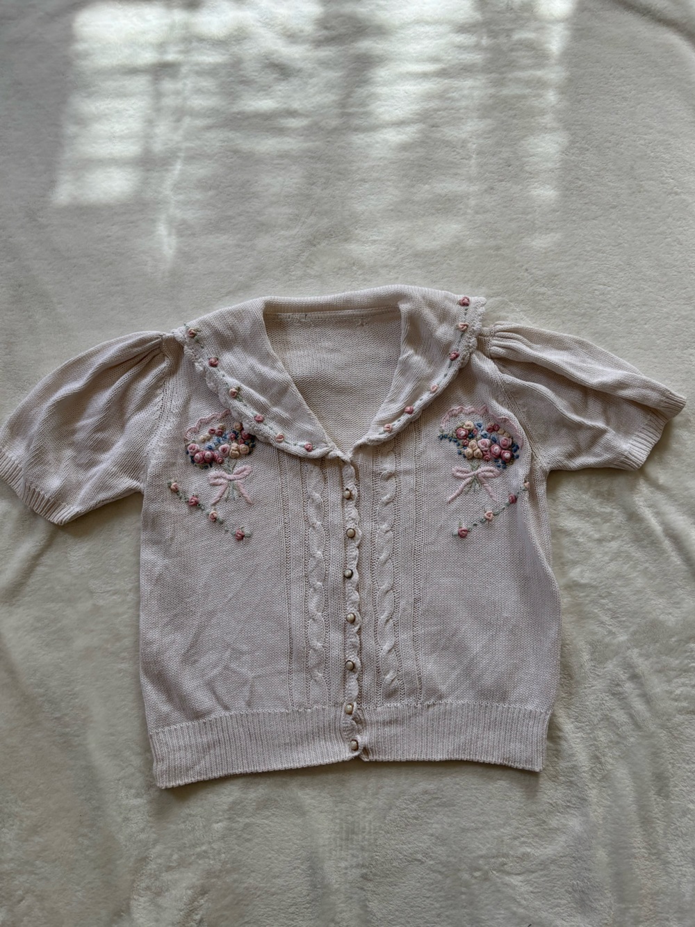 Vintage floral embroidered short sleeve cardigan